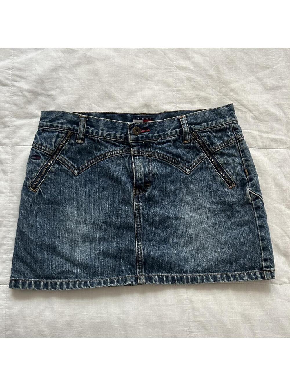 Tommy Jeans Blue Denim Mini Skirt Low Rise Zip Pockets Size 9 Y2K